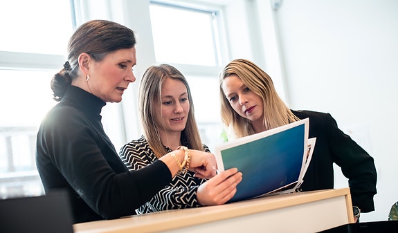 Gunhild, Marte og Sarah blir dine kollegaer i et trivelig og utviklingsorientert miljø.