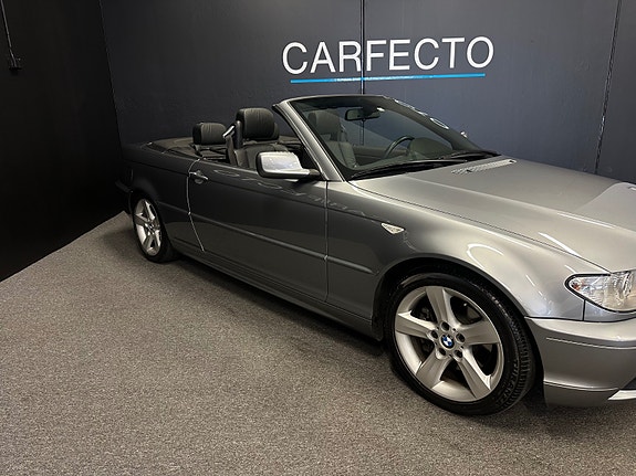 BMW 320Ci 3 of 5