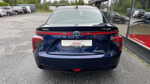 Toyota Mirai 7 of 22