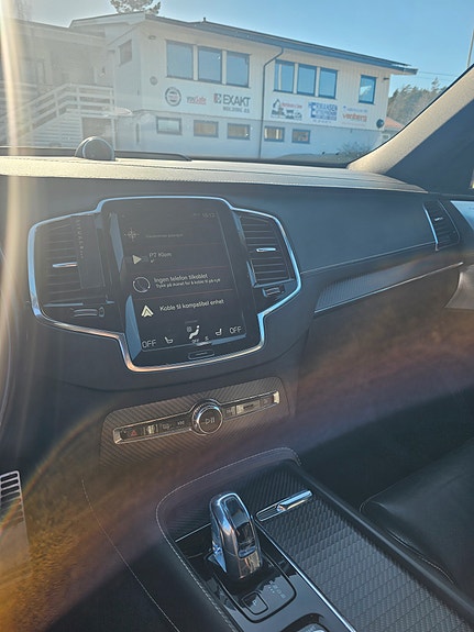 Volvo XC90 17 of 21