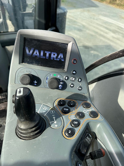 Valtra N163D Lite timer! 2014, kr 699 000,-