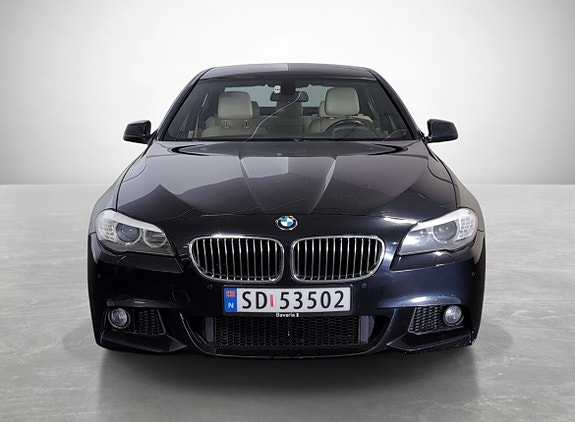 BMW 523i 3 of 30