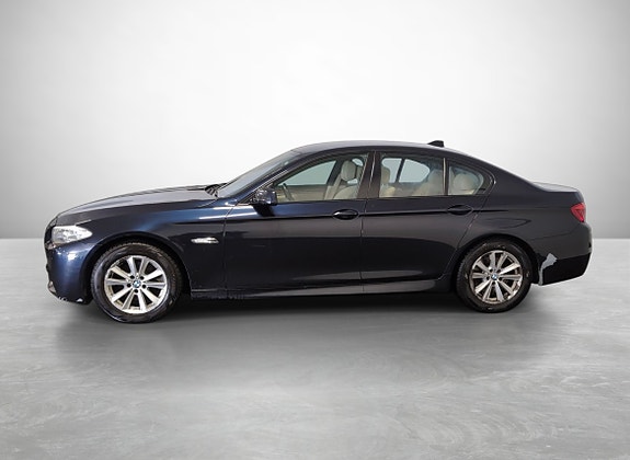 BMW 523i 9 of 30