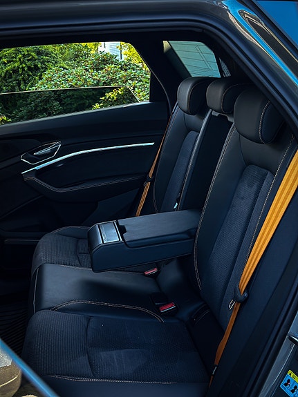Audi e-tron 18 of 30
