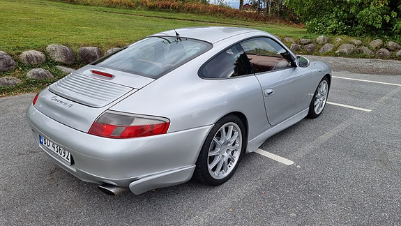 Porsche 911 3 of 5