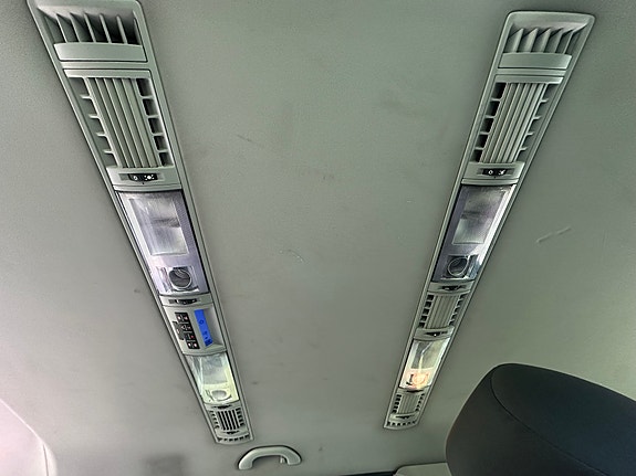 Volkswagen Transporter 21 of 23