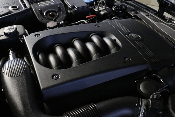Jaguar XK 16 of 21
