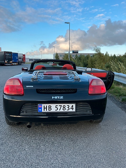 Toyota MR2 9 of 18