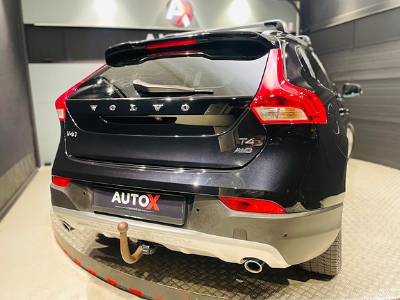 Volvo V40 Cross Country 10 of 30