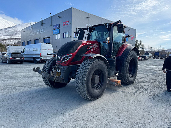 Valtra T235 2022, kr 1 960 000,-
