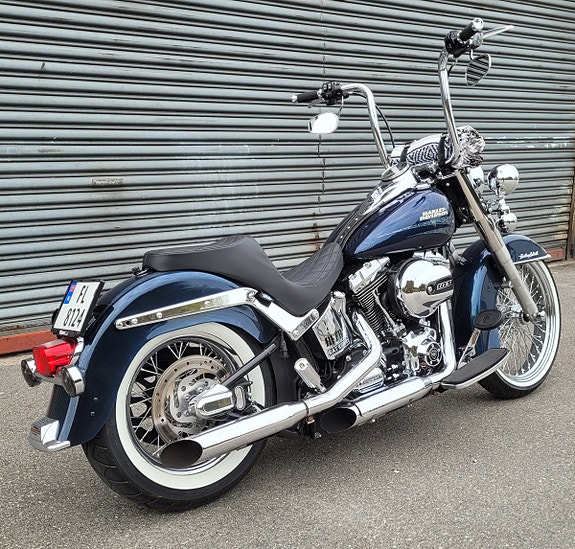 Harley-Davidson Heritage Softail 5 of 12