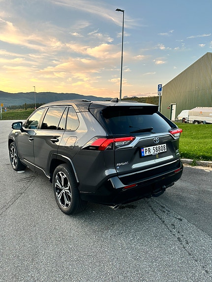 Toyota RAV4 17 of 19
