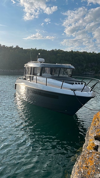 Rask, sjøsikker med alt av utstyr. Facelift og toppmodell 2 of 5