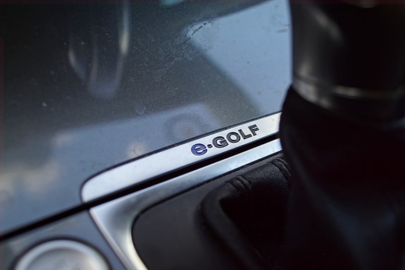 Volkswagen e-Golf VII 22 of 30