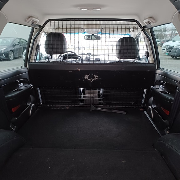 SsangYong Rexton W 12 of 27