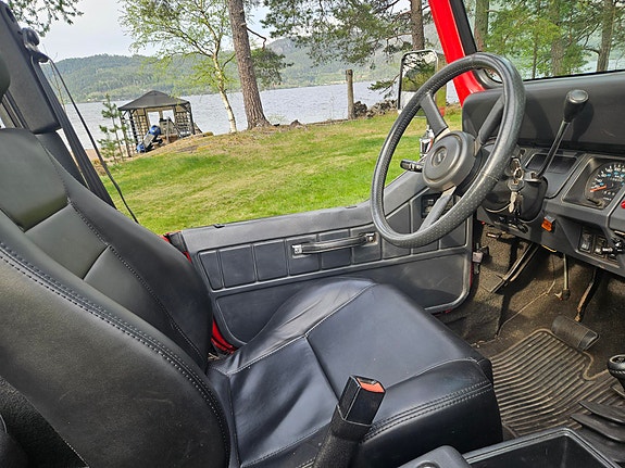 Jeep Wrangler 14 of 16