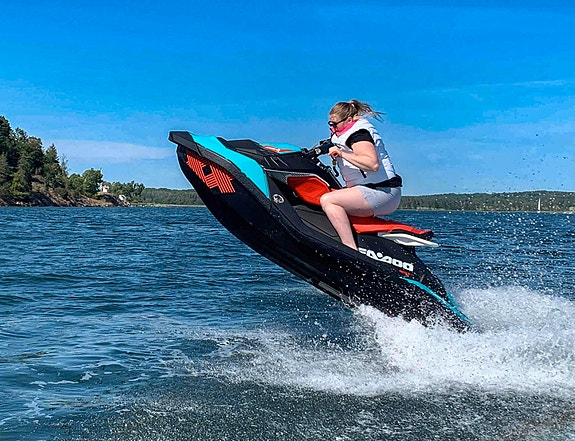 2 stk SeaDoo Spark Trixx med Respo dobbelhenger vurderes solgt! 5 of 5