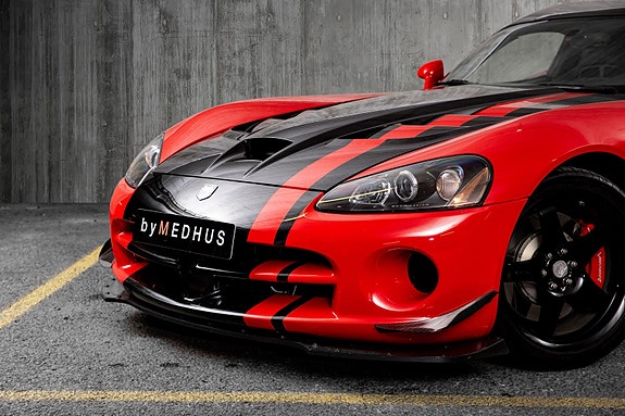 Dodge Viper 12 of 30