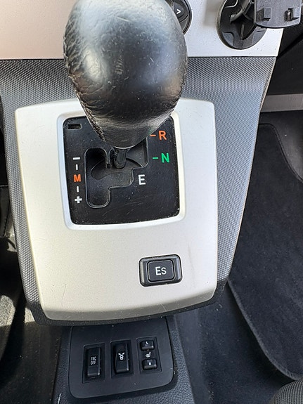 Toyota Corolla Verso 4 of 5