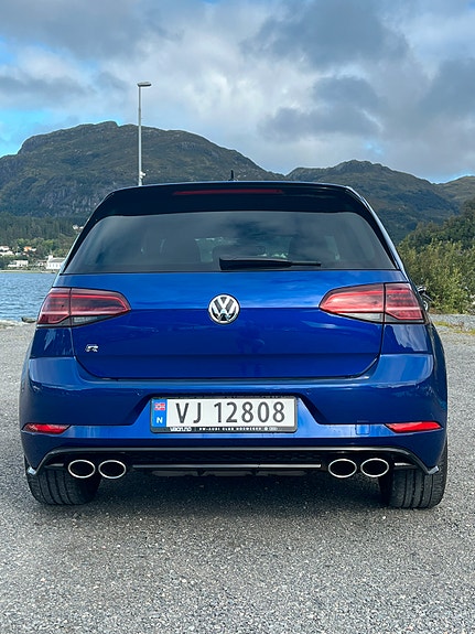 Volkswagen Golf VII 4 of 5