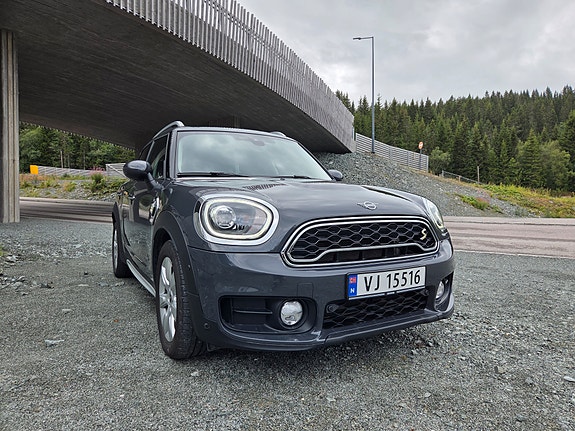MINI Countryman Cooper SE 4 of 30