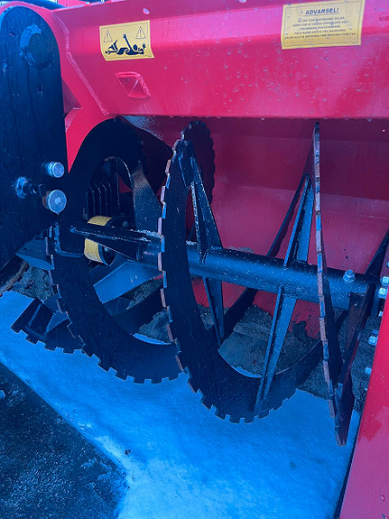 Globus GTF 255 med hyd. kantvinge