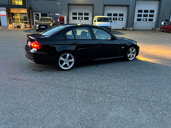 BMW 316d 4 of 22