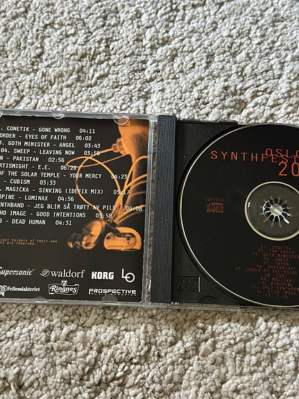 Product image 3 of 3
