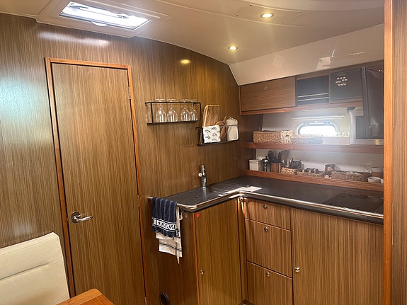 Bavaria 38 sport 7 of 30