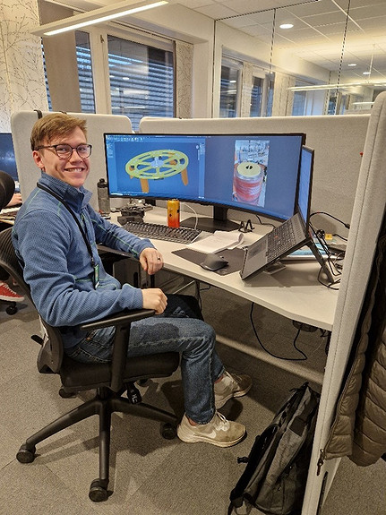 Tomas sitt første design