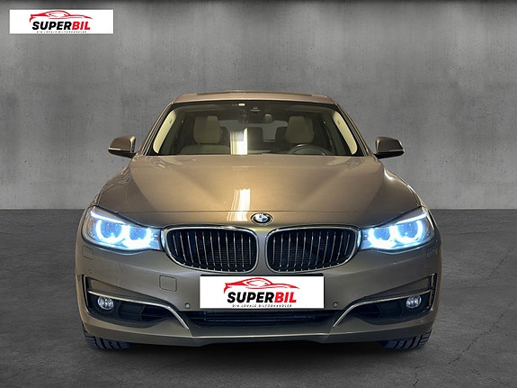 BMW 328i 3 of 30