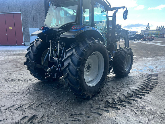 Valtra A 114 H4 med skogsrigg 2019, kr 719 000,-