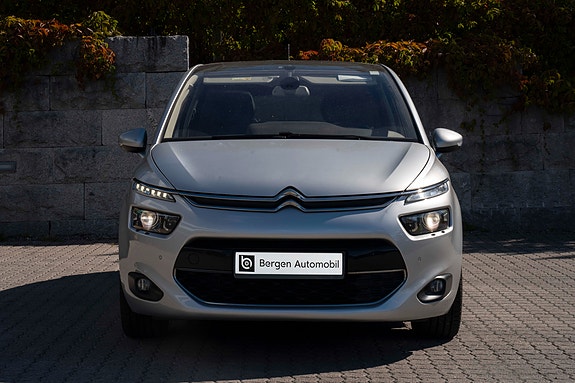 Citroen C4 Picasso 3 of 5
