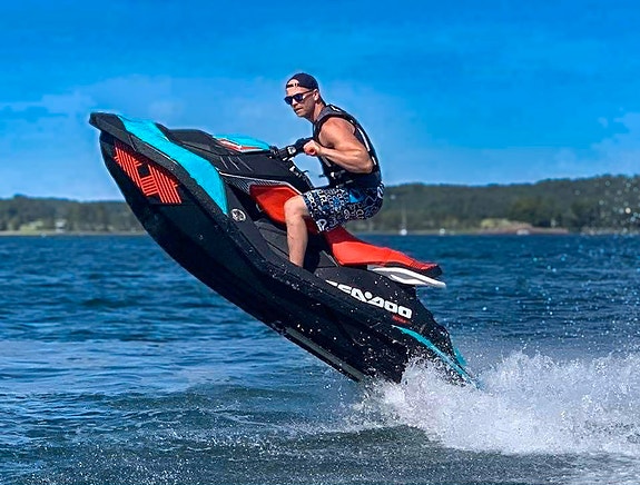 2 stk SeaDoo Spark Trixx med Respo dobbelhenger vurderes solgt! 4 of 5