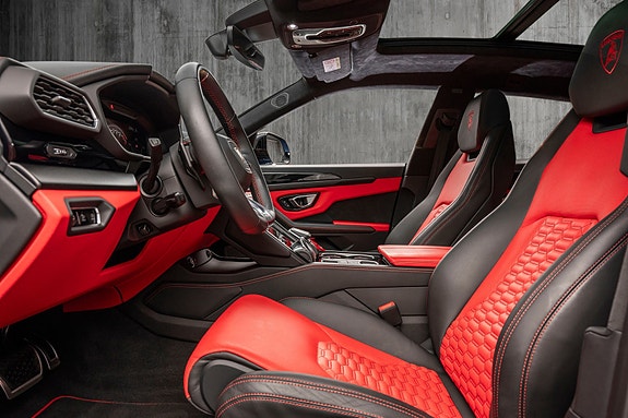 Lamborghini Urus 19 of 30