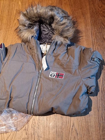 Product image 8 of 9