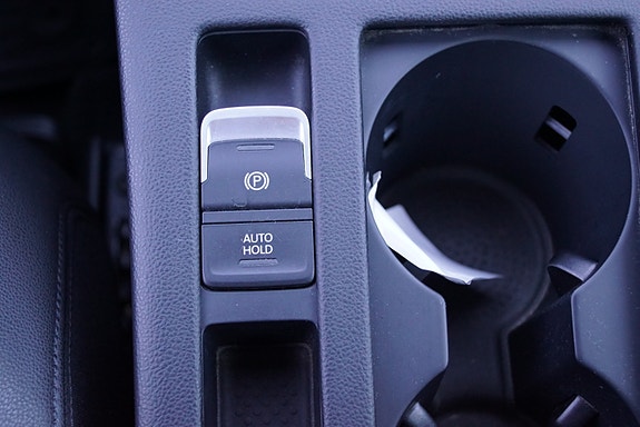 Volkswagen Passat 27 of 30