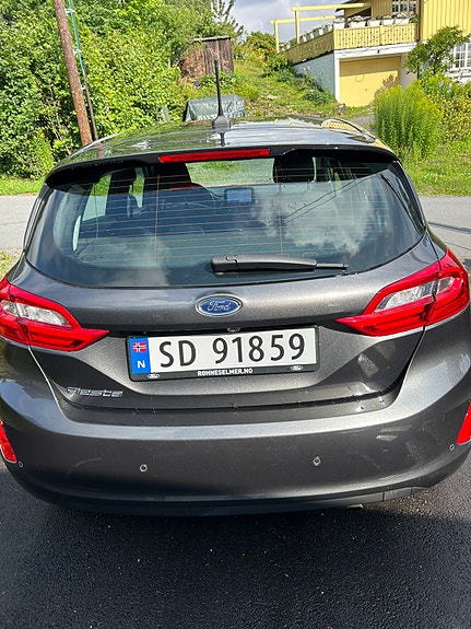 Ford Fiesta 4 of 22