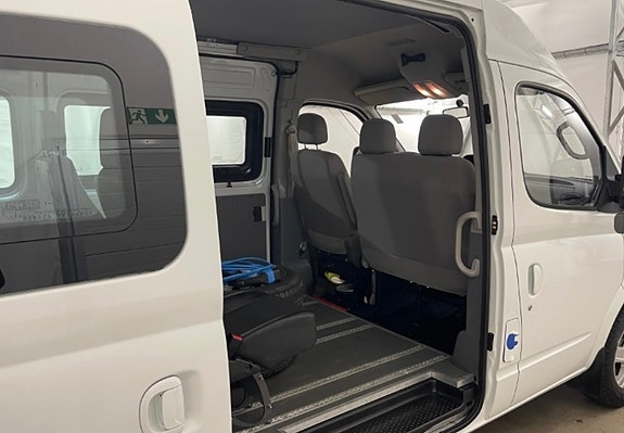 Maxus ev80 15 of 20