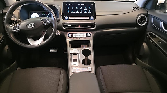 Hyundai Kona 24 of 28