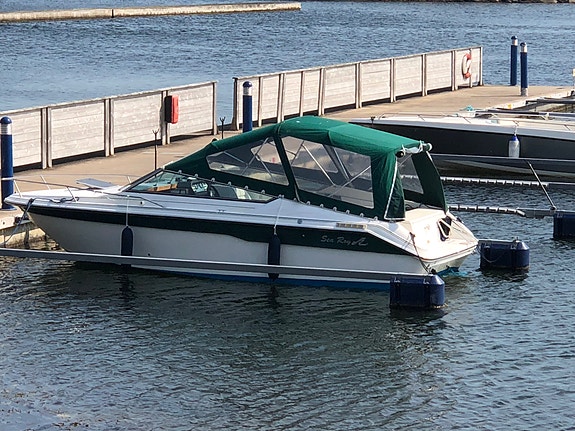 24' SeaRay daycruiser. Ny prisjustering. Pris kan diskuteres. 4 of 5