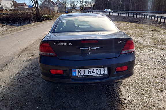 Chrysler Sebring 4 of 5