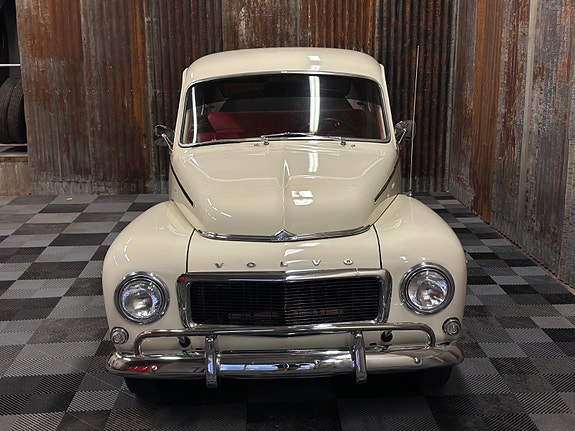 Volvo PV 10 of 30