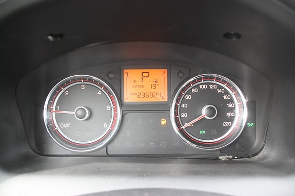 SsangYong Korando 14 of 25