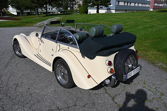 Morgan Plus 4 25 of 29