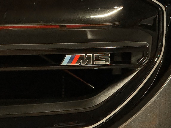 BMW M5 6 of 30