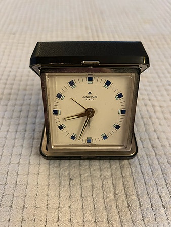 Vintage bord klokke automatisk fungerer perfekt 400 kr ferdig prute