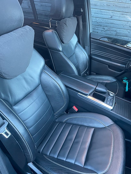 Mercedes-Benz ML250 21 of 26