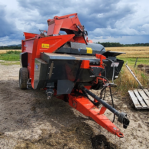 Kuhn Primor 5570M m/kraftforbeholder