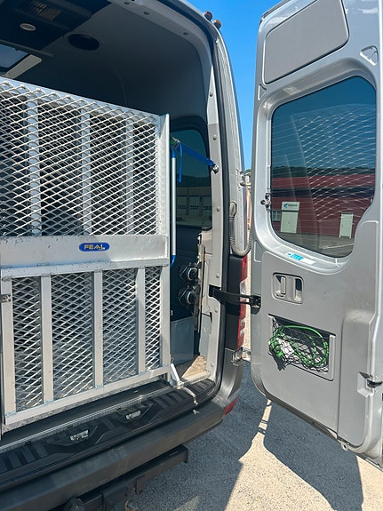 Mercedes-Benz Sprinter 516 cdi 43ka 4x4 24 of 24